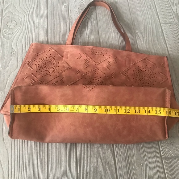 STREET LEVEL Suede Shoulder Bag Fully with Single Snap Closure in Red/Brown - Picture 9 of 14